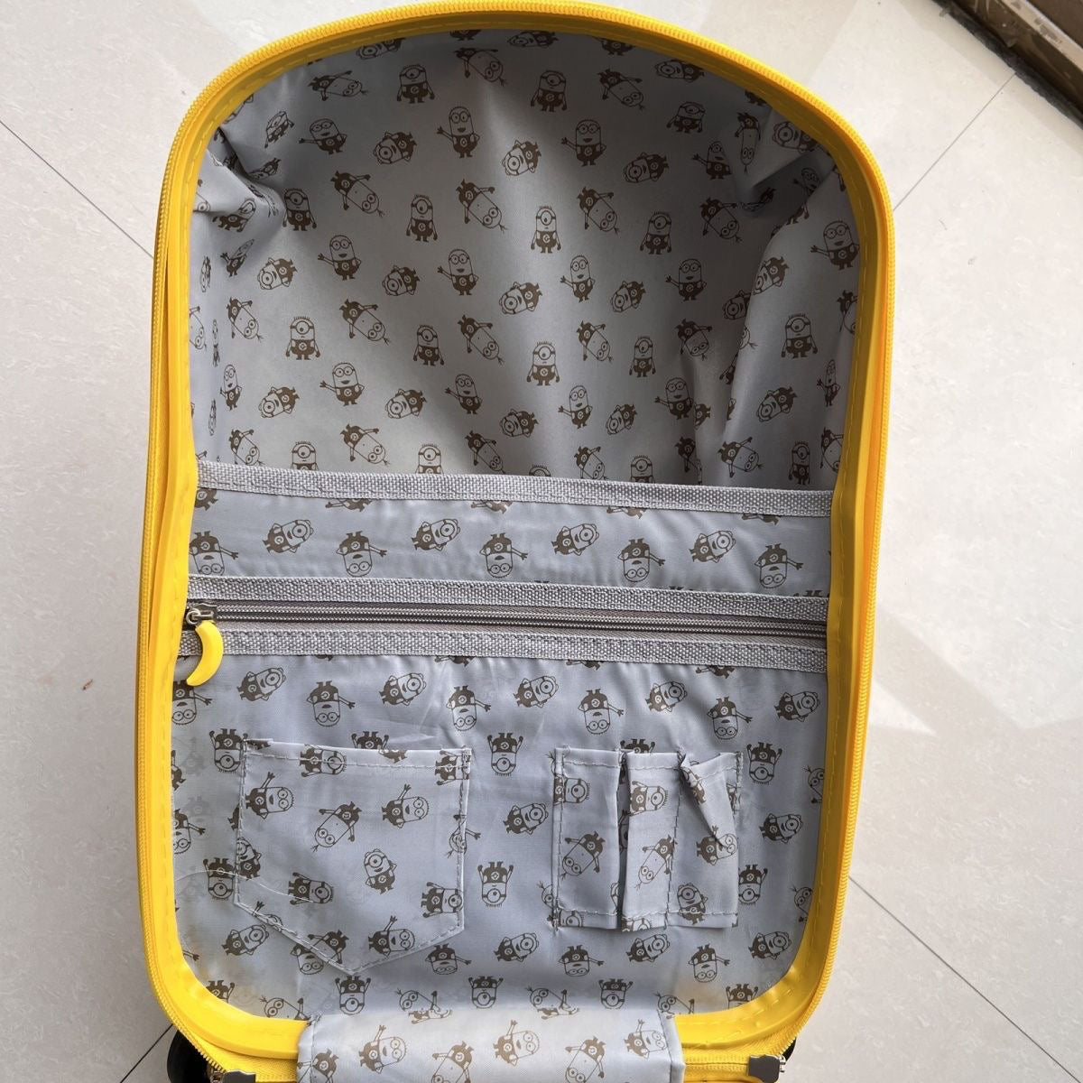 Universal Minion Reisekoffer TKXian