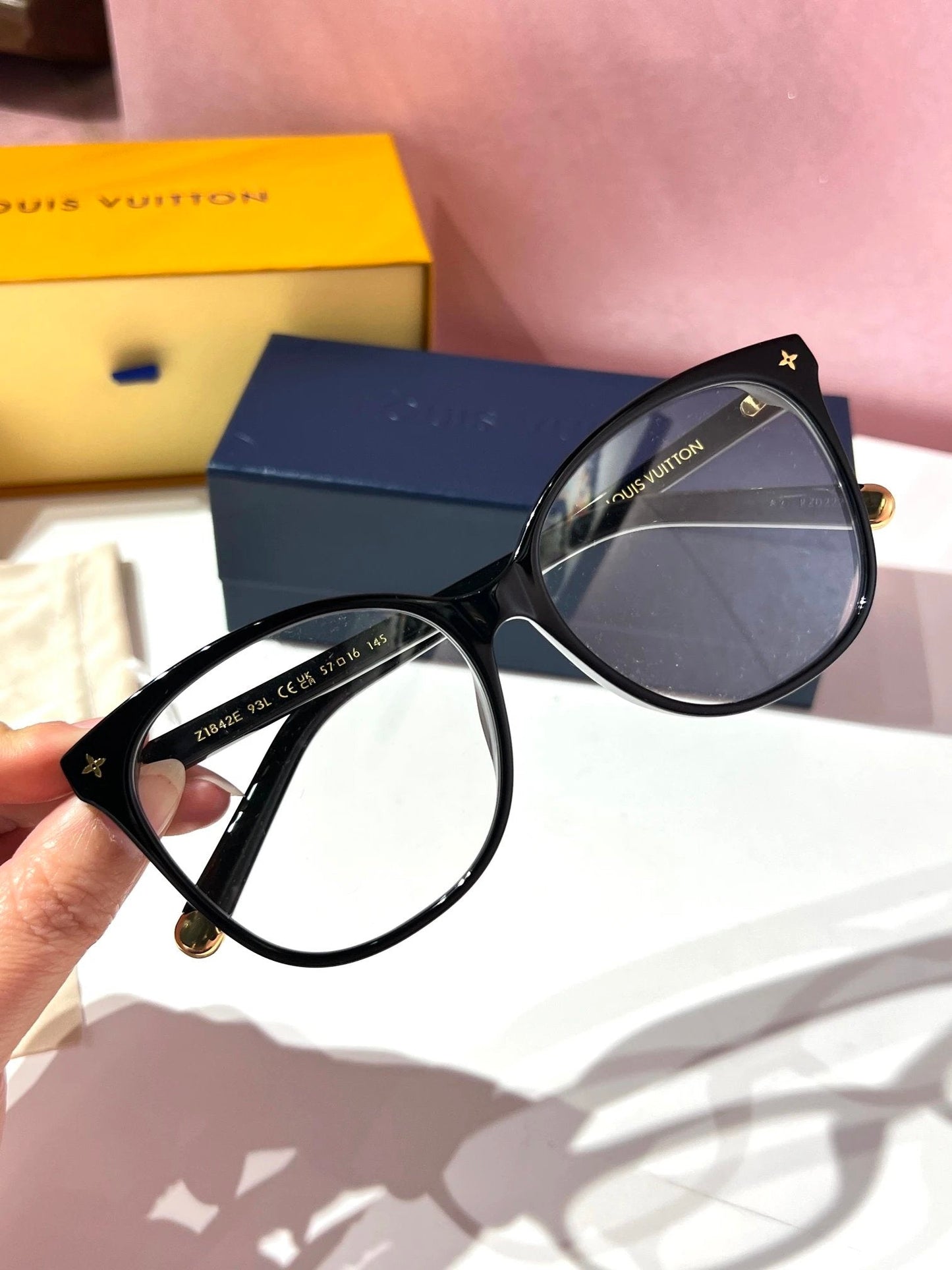 Louis Vuitton Monogram Light Cat Eye TKXian