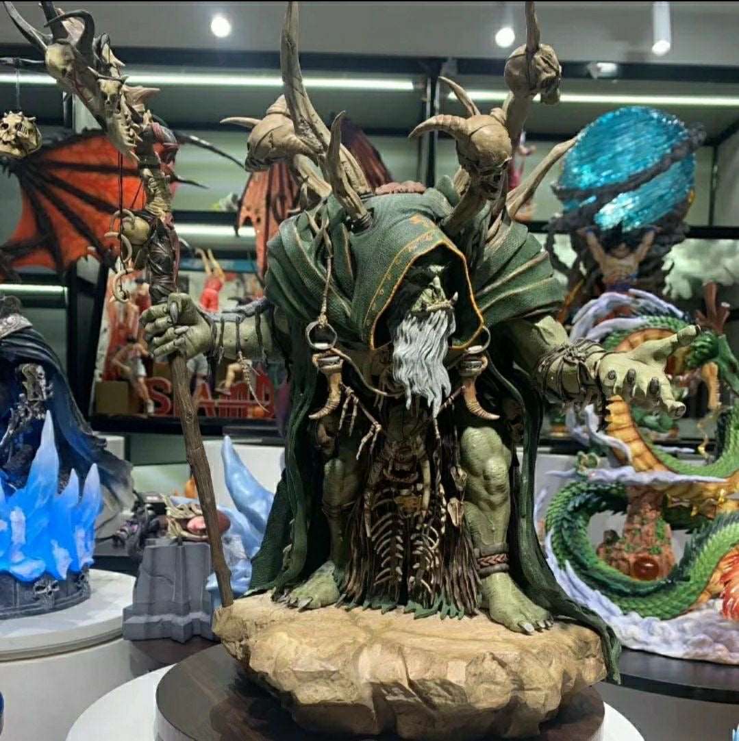 Warcraft The Beginning - Gul'Dan Statue: Gentle Giant - TKXian